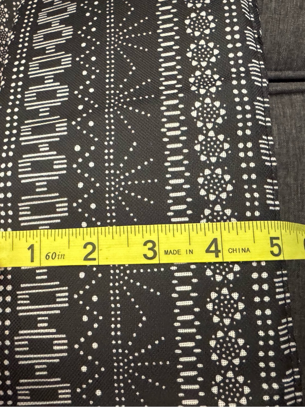 Sanuk x DSW Black and White Tribal Print YogaTote Bag - Picture 11 of 12